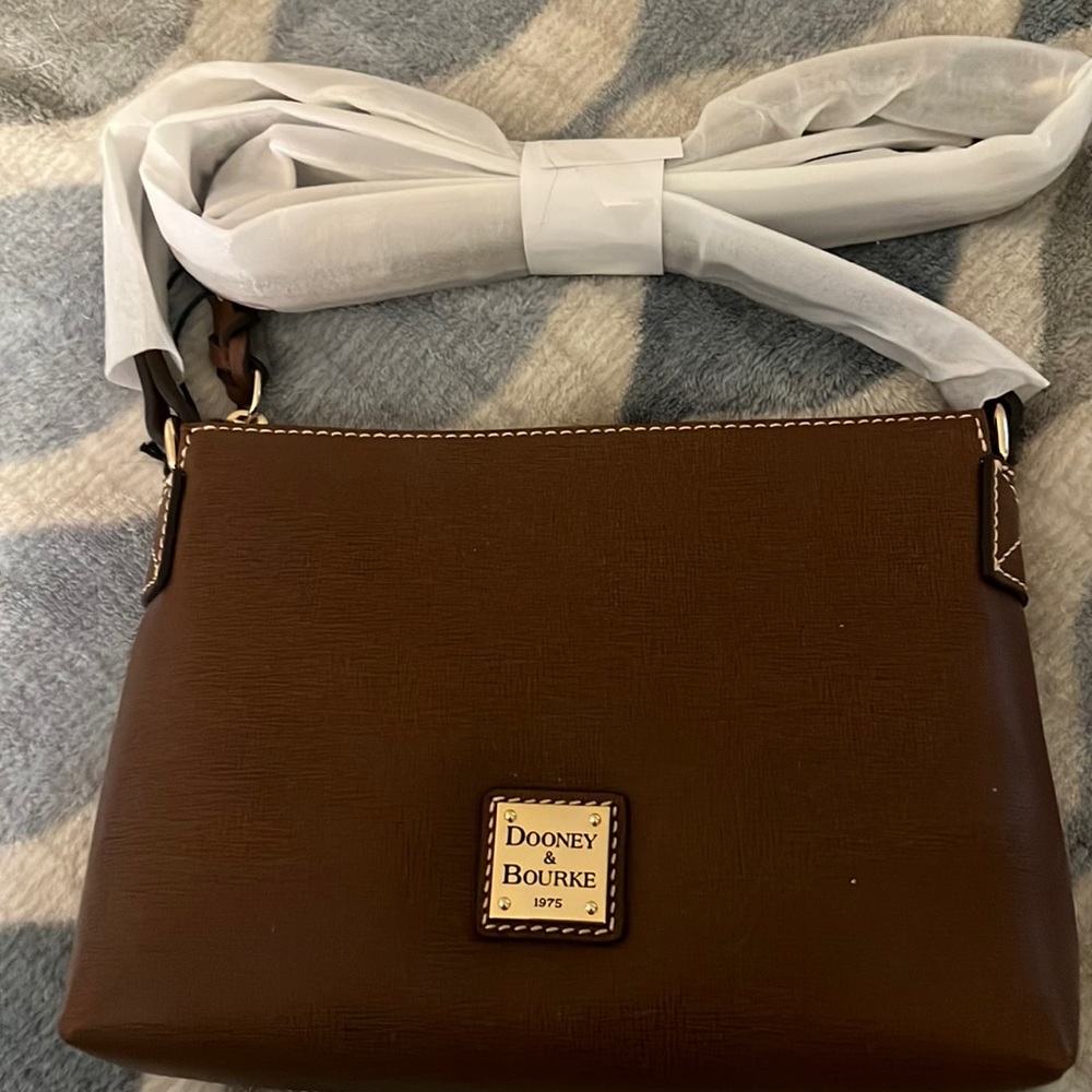Dooney and Bourke leather purse. NWT